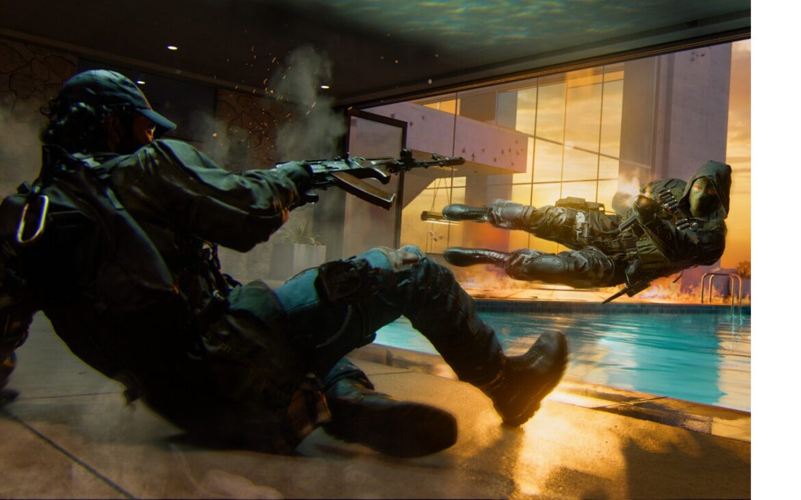 Movimiento omnidireccional en Call of Duty Black Ops 6 con soldados en combate junto a una piscina al atardecer